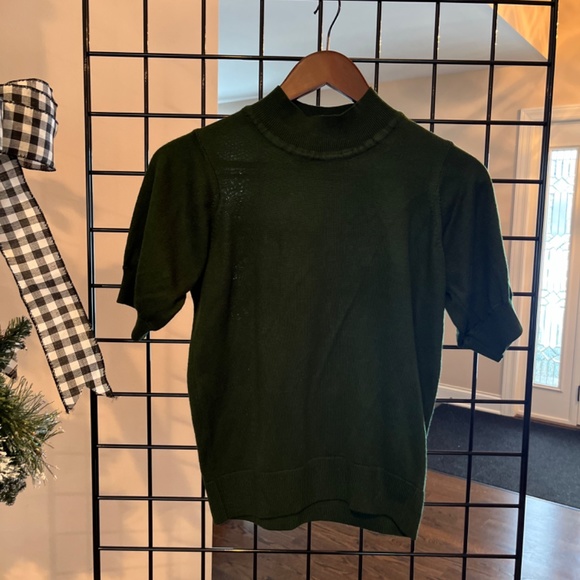 Clothes - Picture 5 of 13